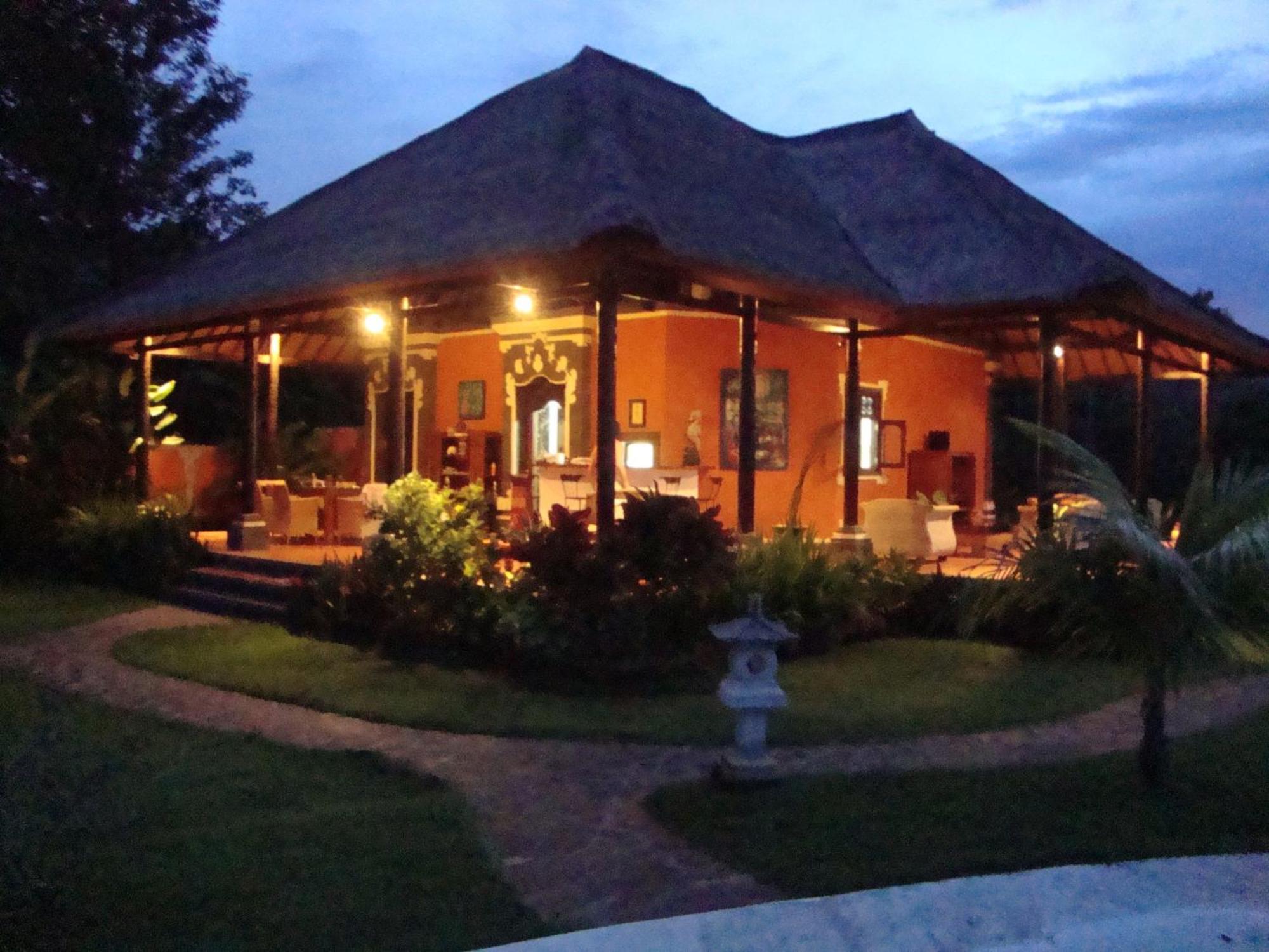 Villa Bali Pondok Jepang Lovina Buitenkant foto
